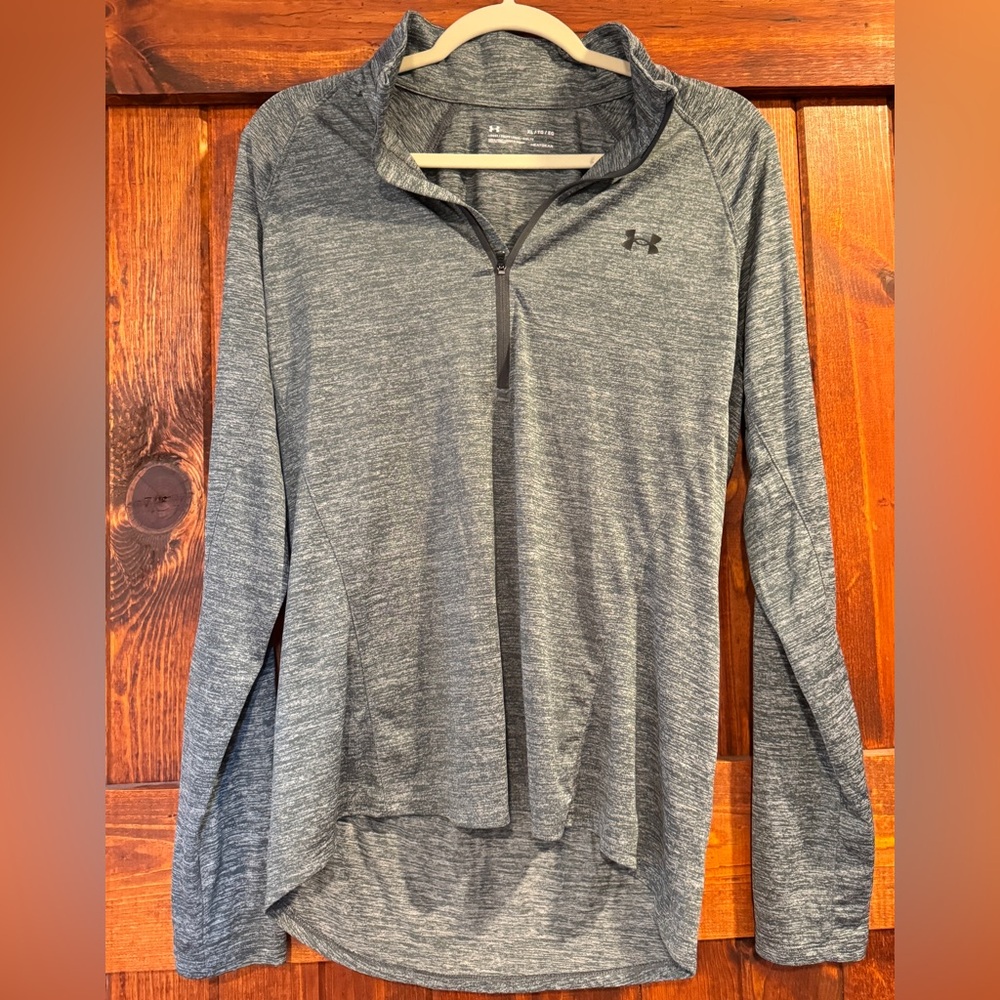 Under Armour Women's gray 1/4 Zip Sweatshirt- XL